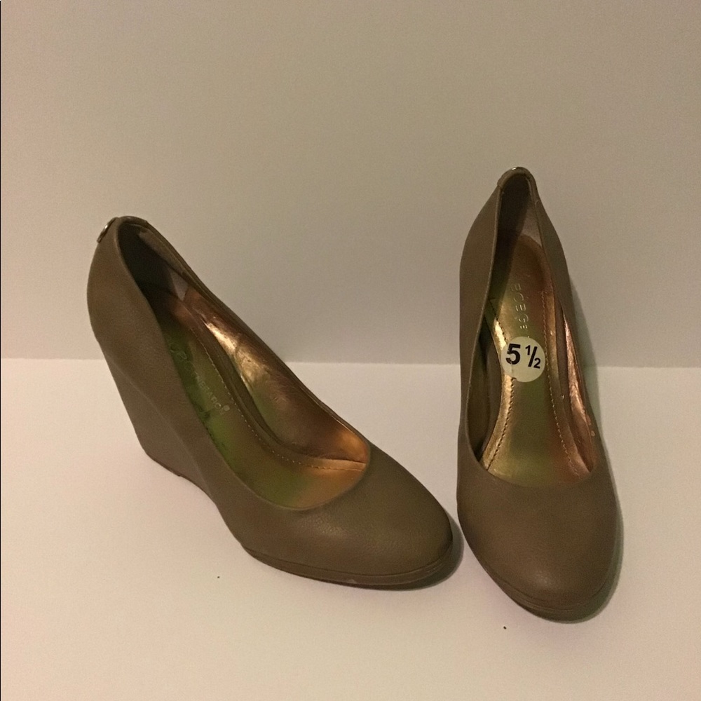 BCBGeneration wedge shoes size 5.5 womens